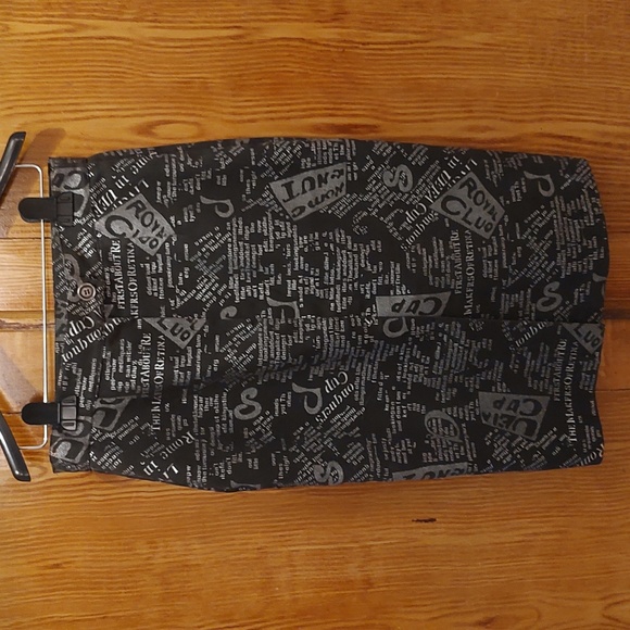 Marallis Collection Black Skirt , Size S, Black Metallic Print Pattern - Picture 3 of 6